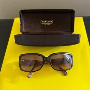 COACH sunglasses tortoise design/color